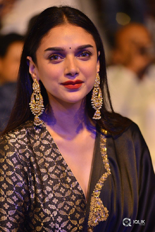 Aditi-Rao-Hydari-at-Antariksham-Pre-Release-Event